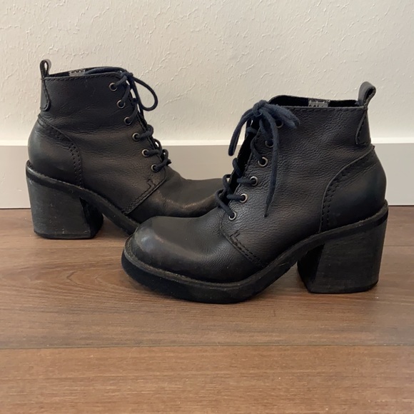 MIA chunky heel vintage Y2K lace up ankle boots - Picture 4 of 15